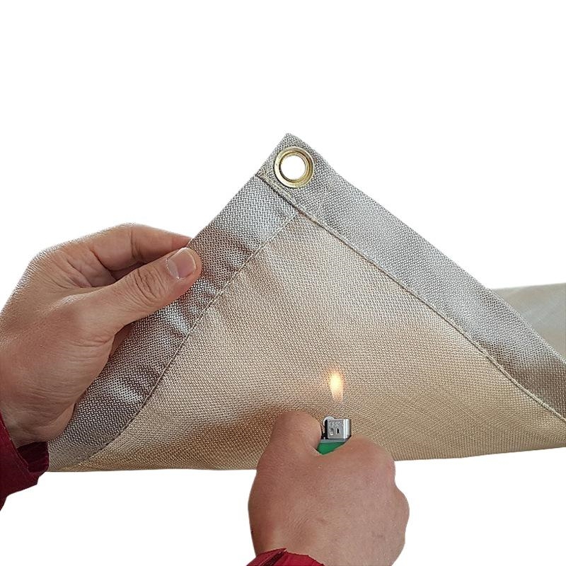 Tappetino ignifugo per campegg - Outdoor Camping Mat recensione e prezzo