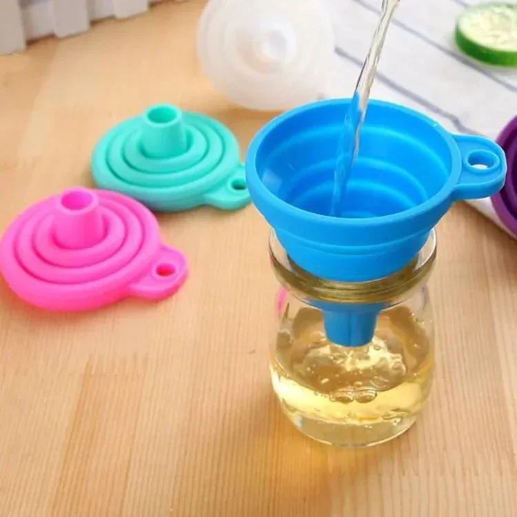 1/4 Pezzi Imbuto Pieghevole in - Collapsible Water Bottle recensione e prezzo